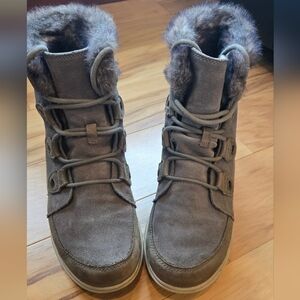 Sorel Explorer Joan Boots